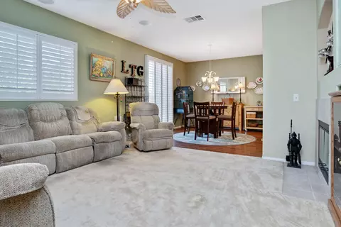 36770 30th St E, Palmdale, CA 93550 photo 6