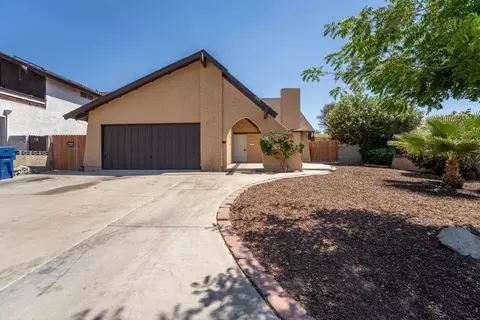 1008 Caperton St, Lancaster, CA 93535 photo 1