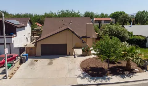 1008 Caperton St, Lancaster, CA 93535 photo 3
