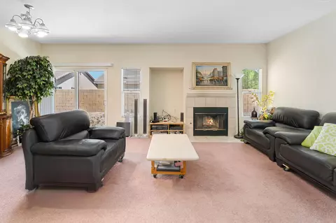 2005 Hart Ct, Lancaster, CA 93536 photo 5