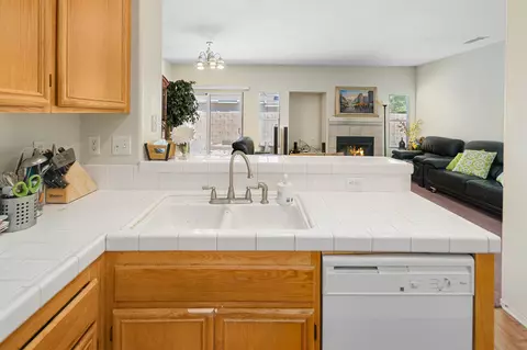 2005 Hart Ct, Lancaster, CA 93536 photo 8