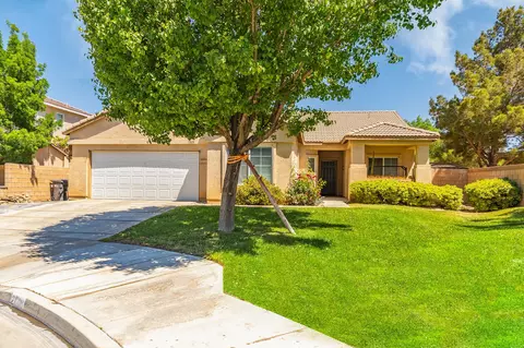 2005 Hart Ct, Lancaster, CA 93536 photo 1