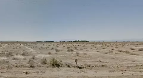 137 Th St East And Avenue H6, Lancaster, CA 93535