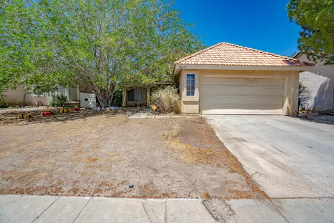 36925 Regency Pl, Palmdale, CA 93552 photo 1