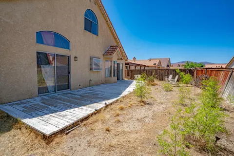 36925 Regency Pl, Palmdale, CA 93552 photo 21