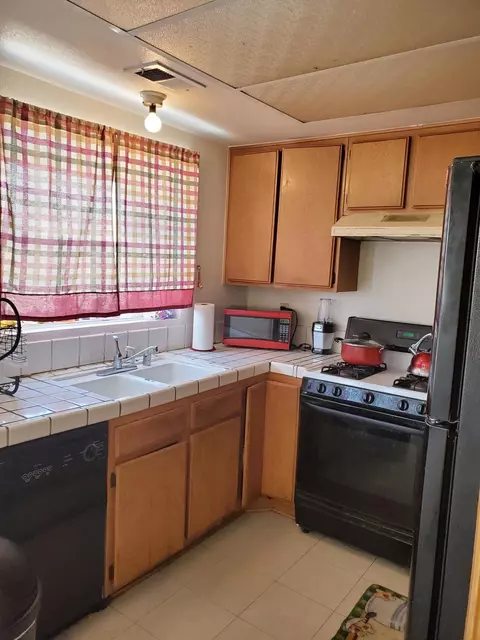36925 Regency Pl, Palmdale, CA 93552 photo 8