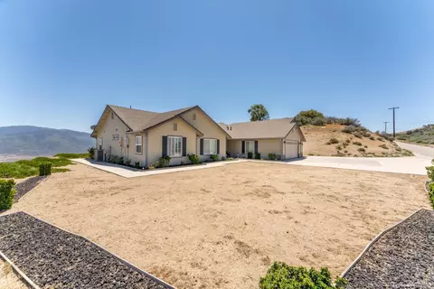 27550 Skyline Dr, Tehachapi, CA 93561 photo 4