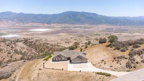 27550 Skyline Dr, Tehachapi, CA 93561 photo 17