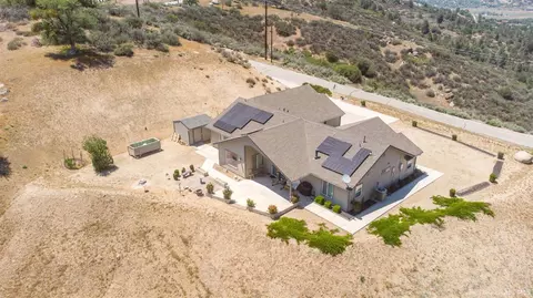 27550 Skyline Dr, Tehachapi, CA 93561 photo 6
