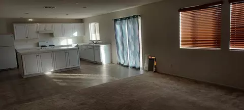 3544 Emerald Ln, Lancaster, CA 93535 photo 8