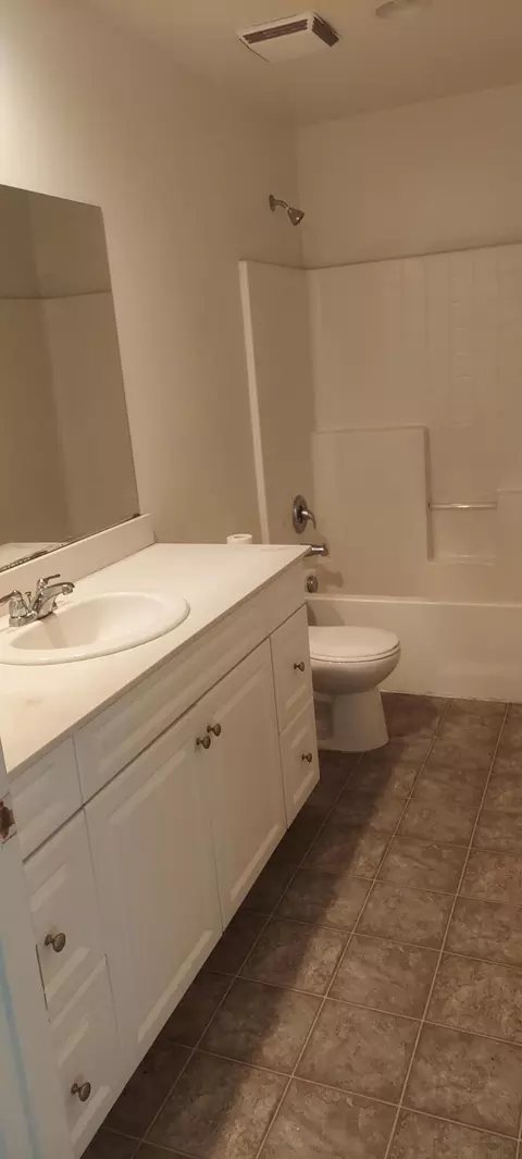 3544 Emerald Ln, Lancaster, CA 93535 photo 12