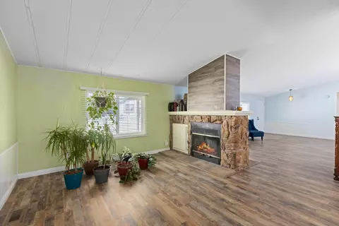 45465 25th St E # SP210, Lancaster, CA 93535 photo 5