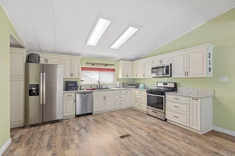 45465 25th St E # SP210, Lancaster, CA 93535 photo 6