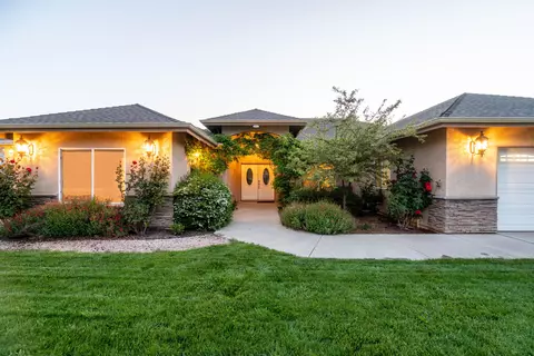 18061 Bowie St, Tehachapi, CA 93561 photo 1