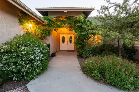 18061 Bowie St, Tehachapi, CA 93561 photo 7