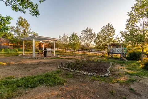 18061 Bowie St, Tehachapi, CA 93561 photo 33