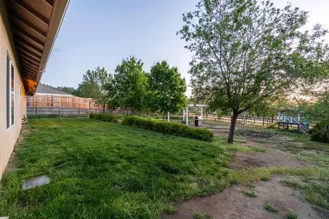 18061 Bowie St, Tehachapi, CA 93561 photo 37