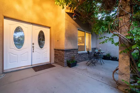 18061 Bowie St, Tehachapi, CA 93561 photo 8