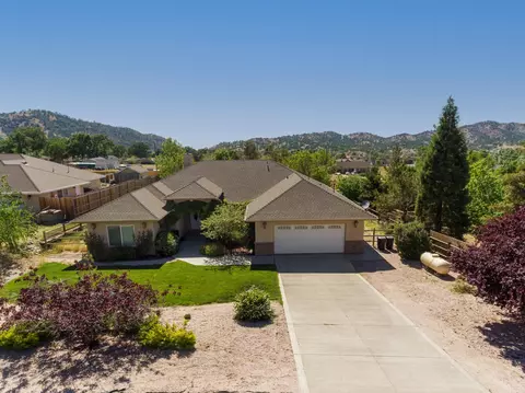 18061 Bowie St, Tehachapi, CA 93561 photo 42