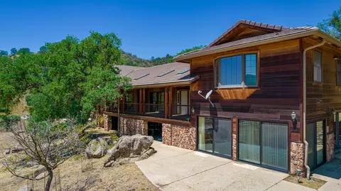 19250 Longhorn Ln, Tehachapi, CA 93561 photo 3