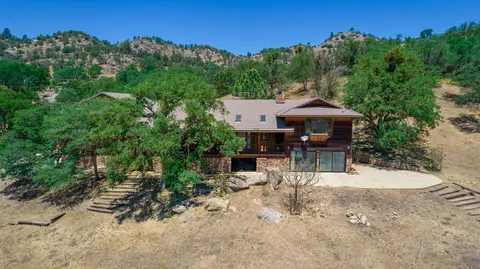 19250 Longhorn Ln, Tehachapi, CA 93561 photo 1
