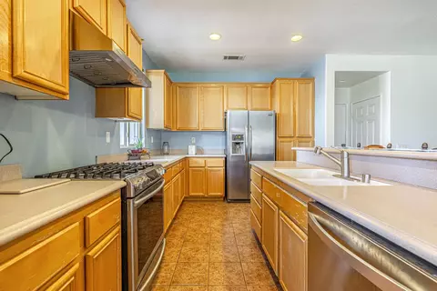 2811 Chantel Ln, Palmdale, CA 93551 photo 3