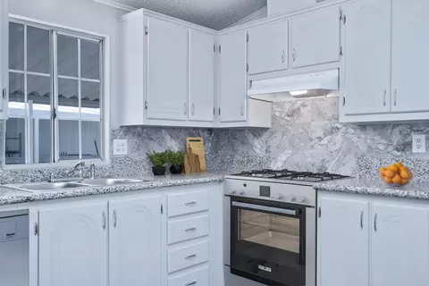 45111 25th St E #45, Lancaster, CA 93535 photo 8