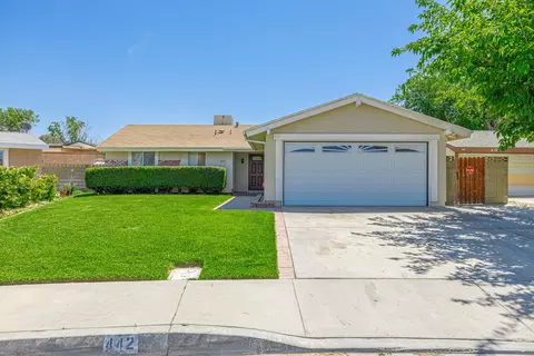 442 Avenue J3 E, Lancaster, CA 93535 photo 1