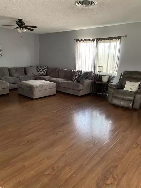 43014 45th St W, Lancaster, CA 93536 photo 6