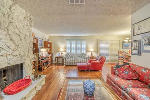 149 Eagle Ln, Palmdale, CA 93551 photo 9