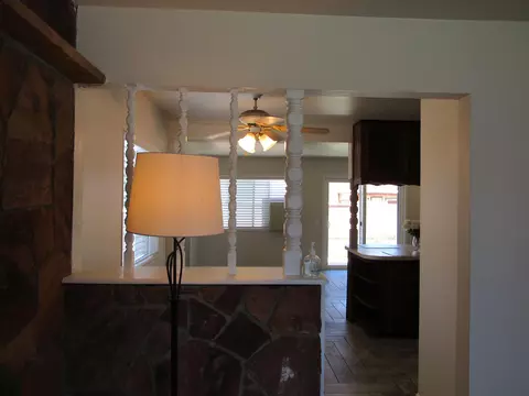 333 Langhorn St, Lancaster, CA 93535 photo 9