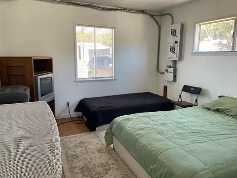 24804 Equestrian Dr, Tehachapi, CA 93561 photo 4