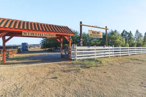 18608 W Avenue E4, Lancaster, CA 93536 photo 2
