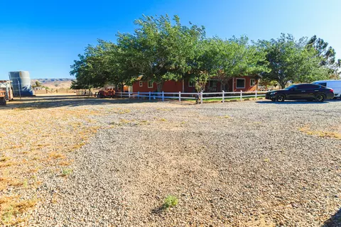 18608 W Avenue E4, Lancaster, CA 93536 photo 4