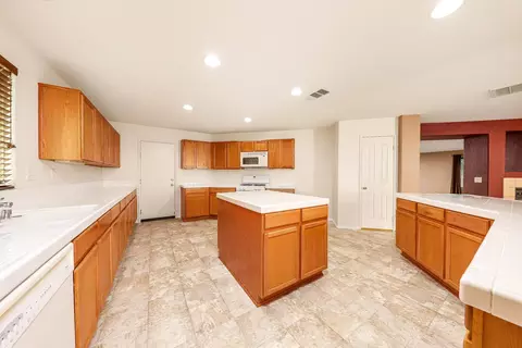 43253 21st Street West W, Lancaster, CA 93536 photo 12