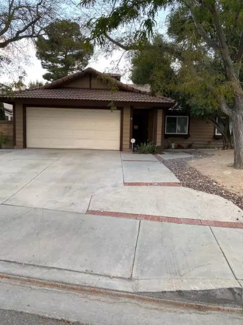 44009 Shad St, Lancaster, CA 93536 photo 2