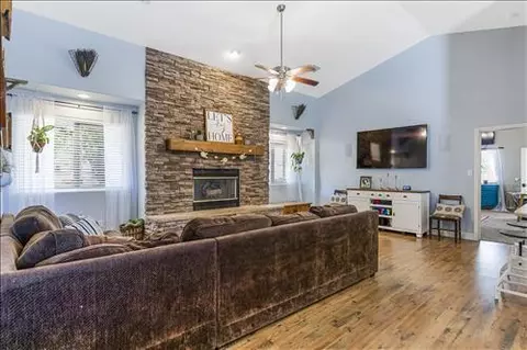 17161 Bold Venture Dr, Tehachapi, CA 93561 photo 5
