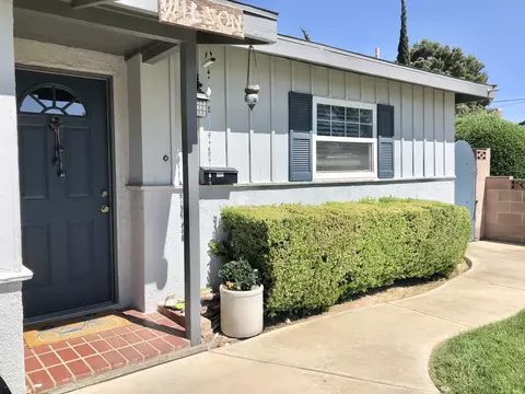 44908 Lorimer Ave, Lancaster, CA 93534 photo 2