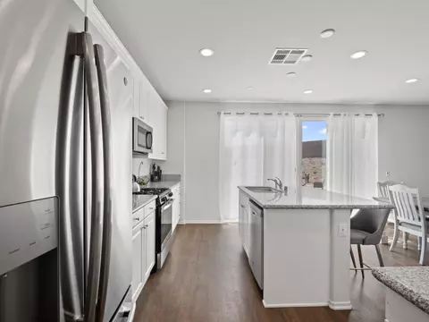 37820 67th St E, Palmdale, CA 93552 photo 13