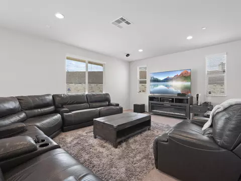 37820 67th St E, Palmdale, CA 93552 photo 9