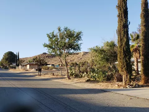 39504 163rd Street East E, Palmdale, CA 93591 photo 3