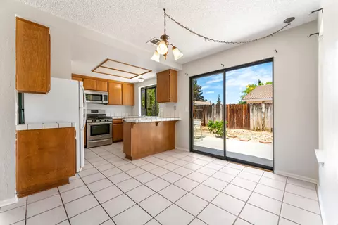 4630 Table Mountain Rd, Palmdale, CA 93552 photo 11