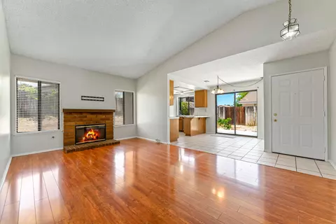 4630 Table Mountain Rd, Palmdale, CA 93552 photo 9