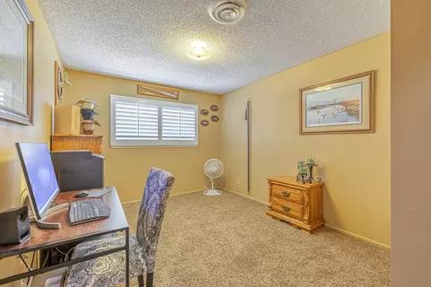 2543 Dallin St, Lancaster, CA 93536 photo 23