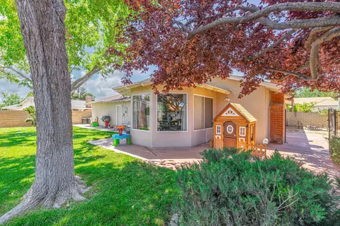 2543 Dallin St, Lancaster, CA 93536 photo 31