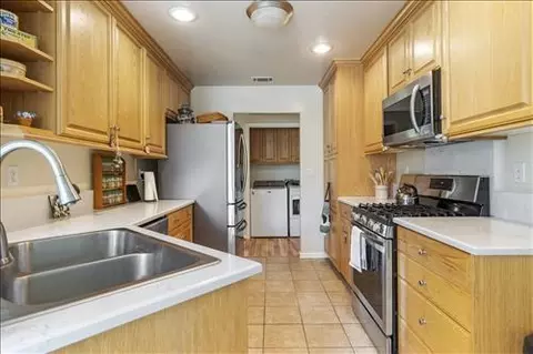 27651 Stallion Springs Dr, Tehachapi, CA 93561 photo 9