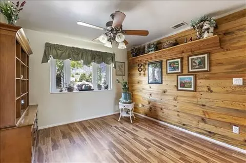 27651 Stallion Springs Dr, Tehachapi, CA 93561 photo 4