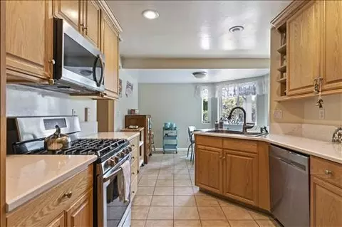 27651 Stallion Springs Dr, Tehachapi, CA 93561 photo 10