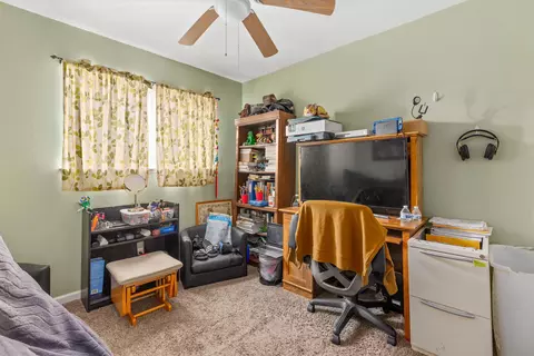 43827 Lively Ave, Lancaster, CA 93536 photo 17