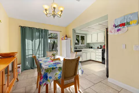 43827 Lively Ave, Lancaster, CA 93536 photo 9